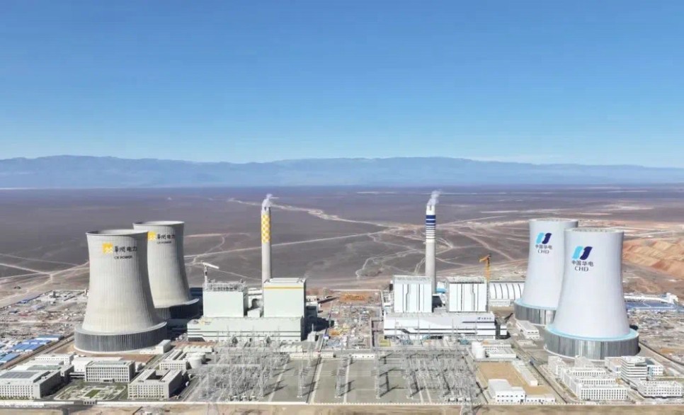 戈壁极境崛起智慧能源枢纽：918博天堂助力 